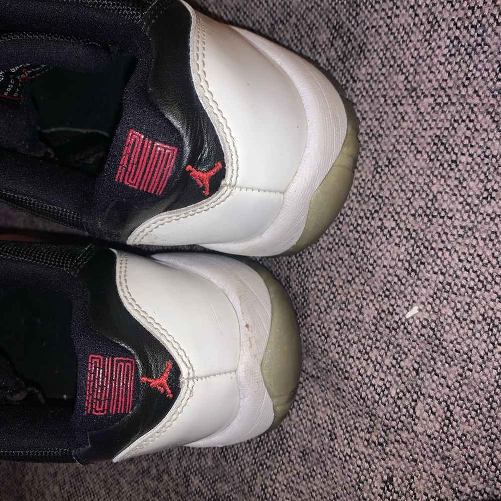 Jordan 11 retro tuxedo